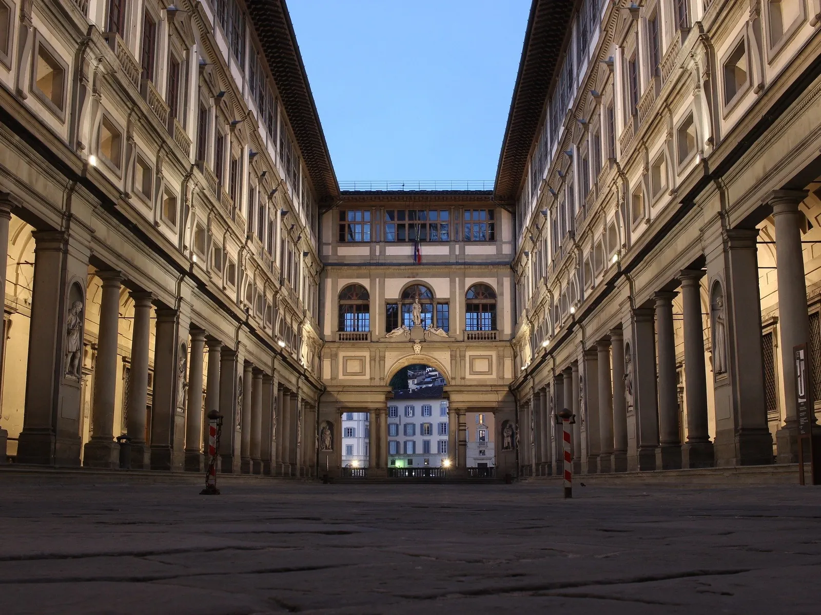 The Uffizi courtyard empty at first light
