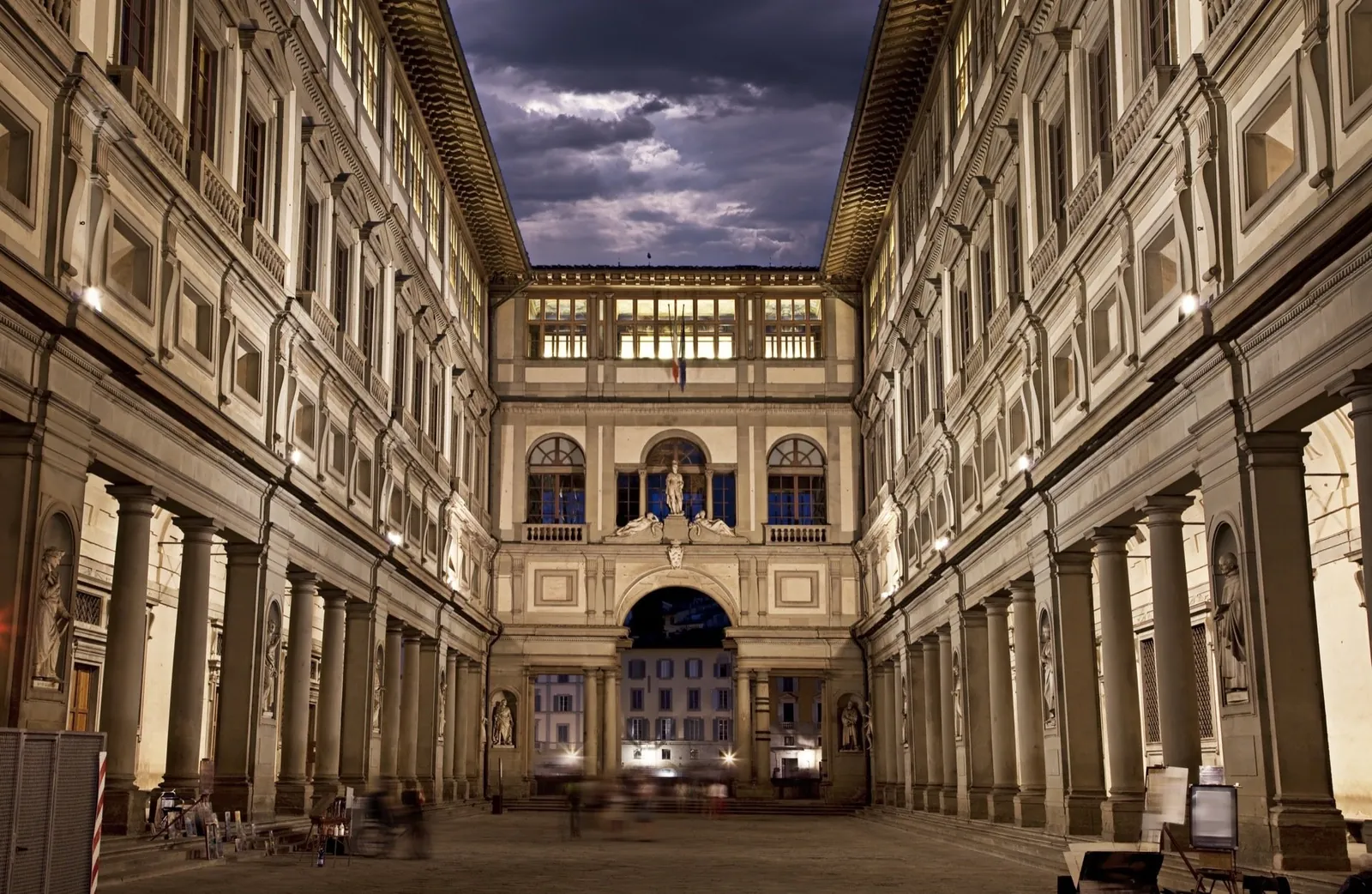 The Uffizi courtyard under an evening sky