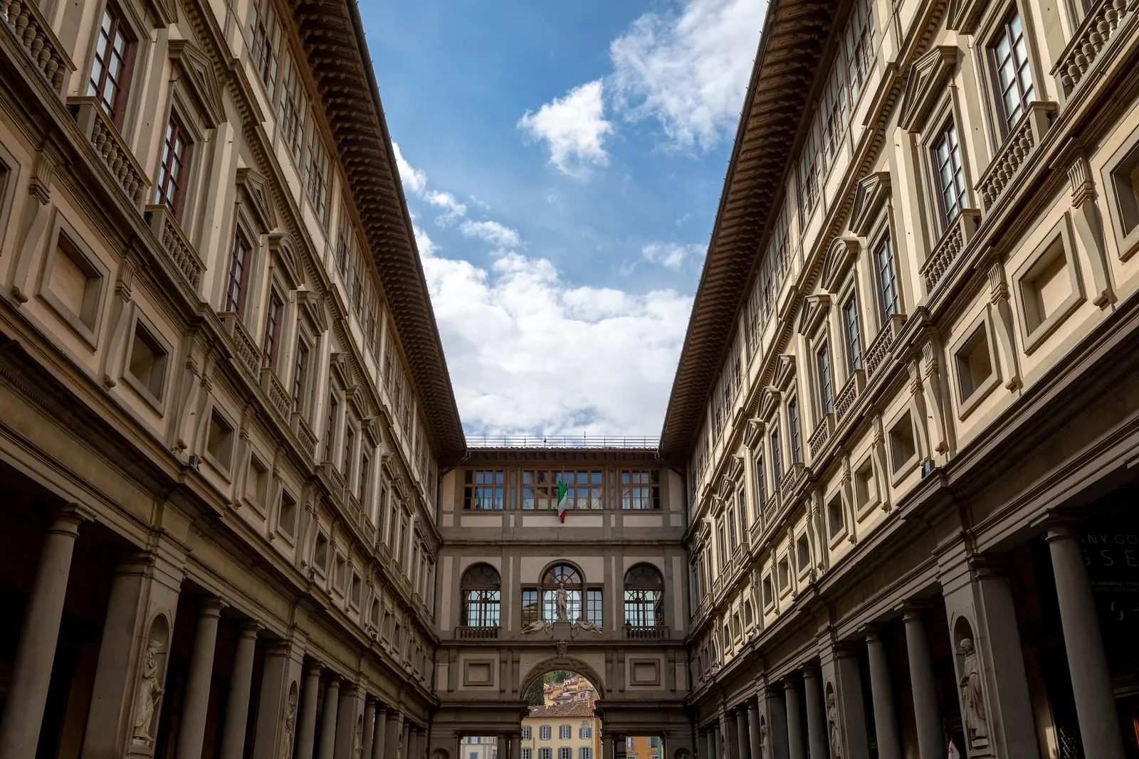 Looking up between the two wings of the Uffizi