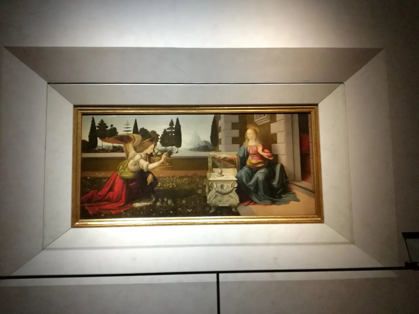 Leonardo da Vinci's Annunciation in the Uffizi Gallery